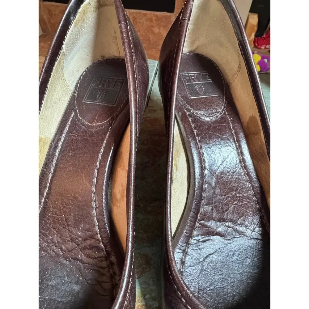 FRYE Regina Leather Pumps – Deep Chocolate Brown – Size 6.5